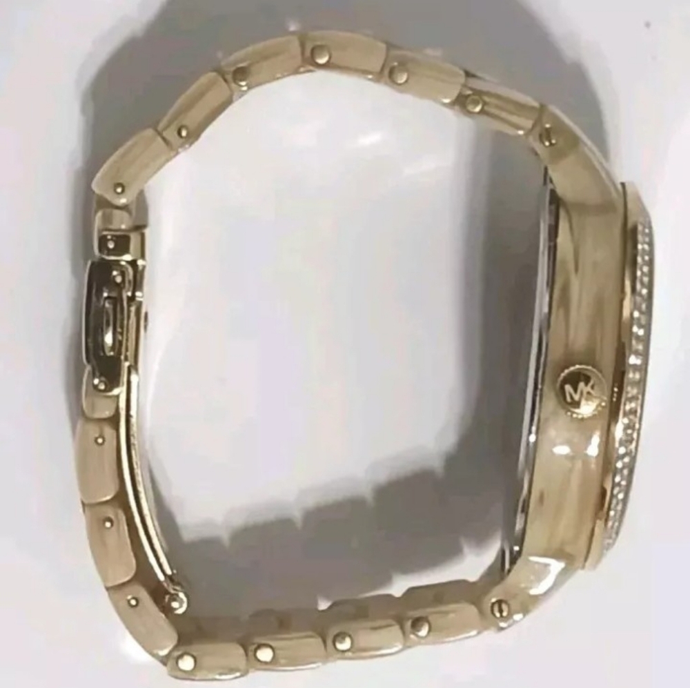 Michael Kors Runway MK 5087 Women Watch. - Picture 5 of 13